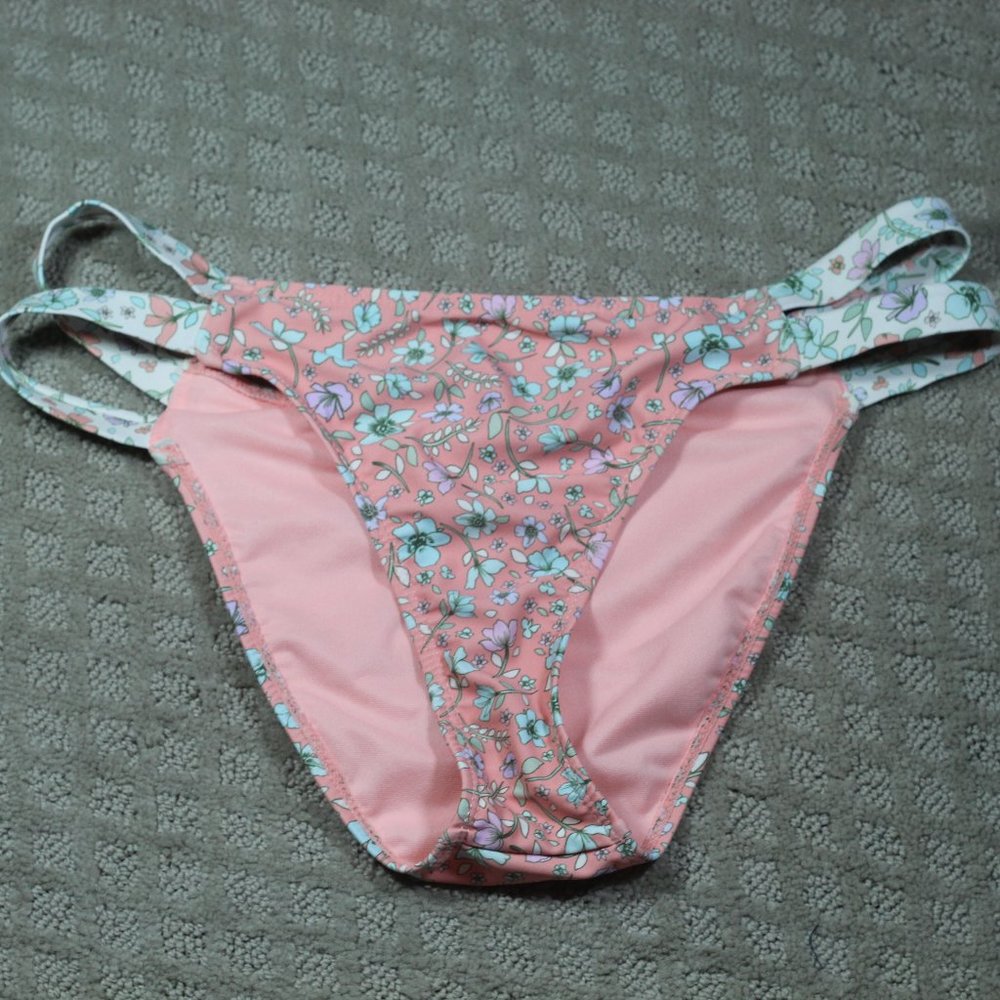 Blue C Size L Peach & Floral Pastels Bikini Bottoms